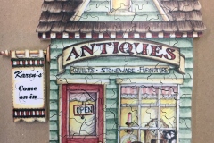 312 Graves Town - Karen's Antiques